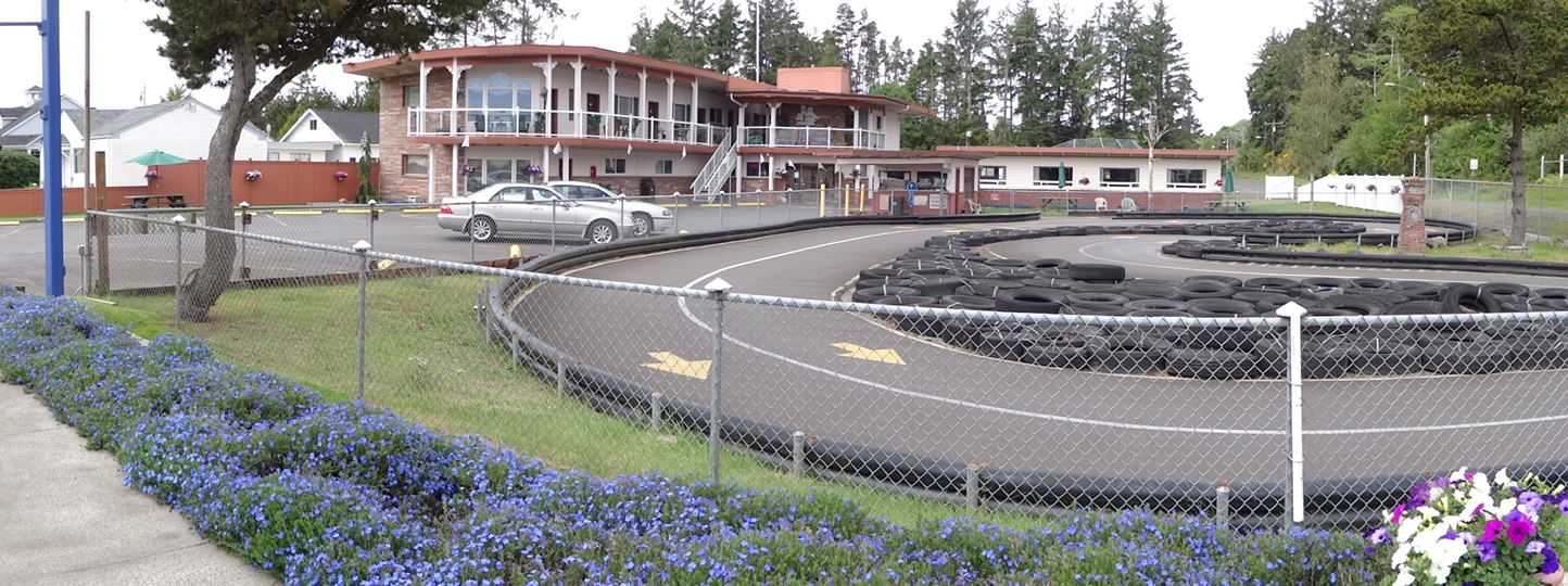 Breakers Boutique Inn and Race Track